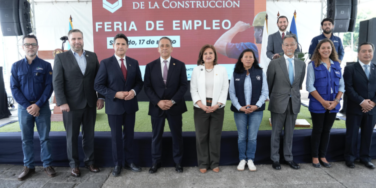 Feria de Empleo de la Construcción reúne a actores clave en el empleo y la migración./Foto: Gilber García.