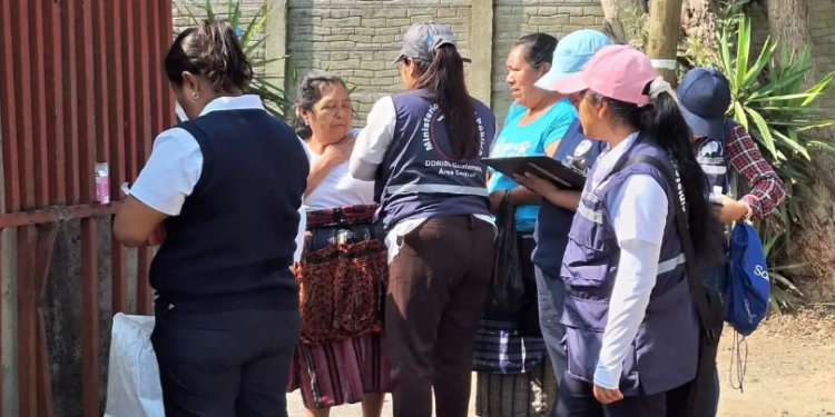 Jornadas de Salud llegan a comunidades de la ciudad capital. (Foto: MSPAS)