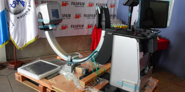 Hospital Nacional de Coatepeque recibe nuevo equipo de Rayos X. (Foto: MSPAS)