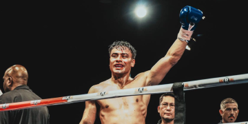 ¡Con puños y patria! Lester Martínez va con todo por la victoria número 20