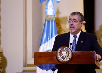 Presidente sobre puerto Quetzal: “Este proyecto ha sido una deuda pendiente durante más de 40 años”