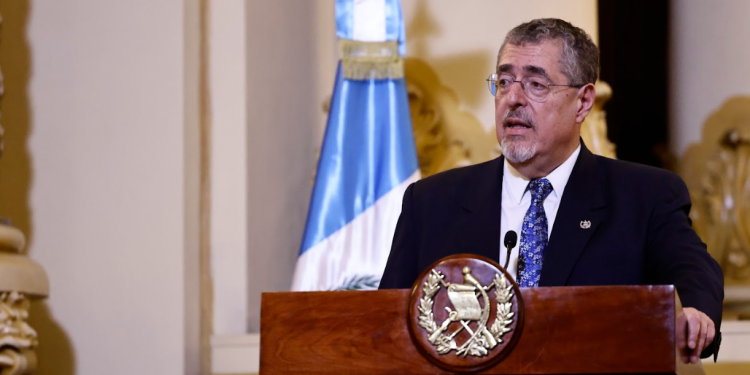 Presidente sobre puerto Quetzal: “Este proyecto ha sido una deuda pendiente durante más de 40 años”