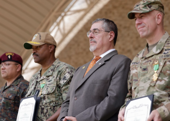 En el marco de esta clausura, se otorgaron reconocimientos a funcionarios nacionales y extranjeros. / Foto: Dickens Zamora