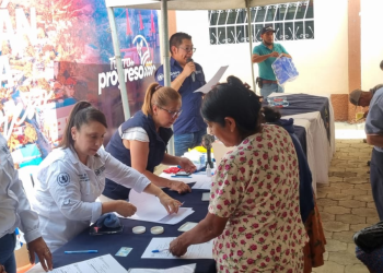 Entregan aporte económico del adulto mayor en Quiché y Chiquimula