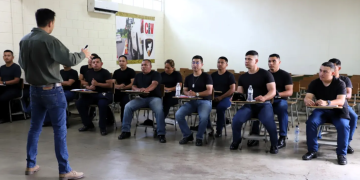 Provial capacitó a futuros formadores de brigadistas capacitan en normativa sobre regulación vehicular en carreteras. (Foto: PROVIAL)