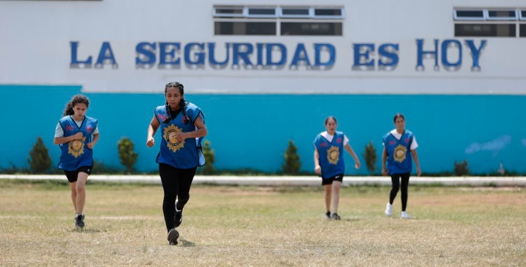 Curso para agente de la PNC En cada paso del proceso se refleja el deseo genuino de construir un mejor país desde la función policial.. / Foto: Alex Jacinto