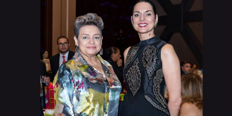 La Primera Dama, Lucrecia Peinado, junto a la Primera Dama de Costa Rica, Signe Zeikate en un reciente encuentro celebrado en Panamá.