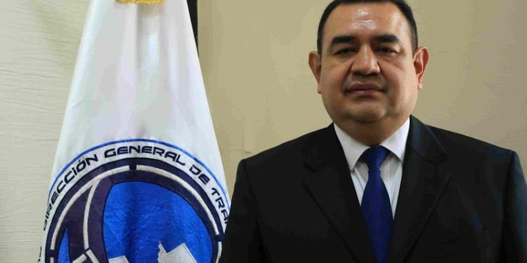 Mynor Estuardo González Henríquez asumió este lunes el cargo de director general de Transportes.