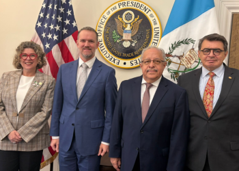 Delegación se reúne con el USTR para tratar asuntos comerciales y arancelarios