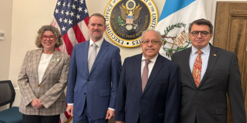 Delegación se reúne con el USTR para tratar asuntos comerciales y arancelarios
