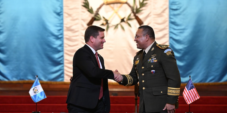 Funcionarios de Guatemala y Estados Unidos