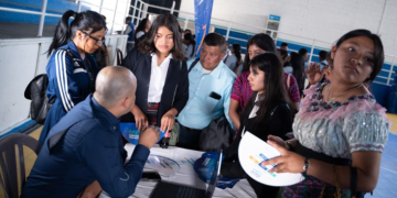 Gira becas por nuestro futuro
