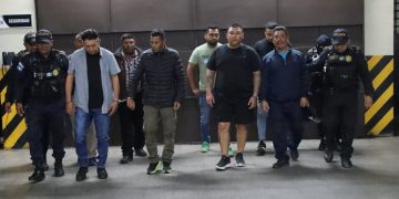 Las autoridades no descartan que los implicados pertenezcan a una red de usureros conocida bajo el método gota a gota. / Foto: PNC