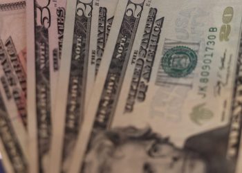 Los republicanos se proponen aprobar un impuesto del 5 % a las remesas.