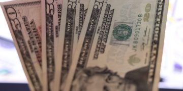 Los republicanos se proponen aprobar un impuesto del 5 % a las remesas.