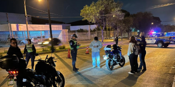Tránsito de la PNC continúa imponiendo multas por carreras clandestinas y carencia de documentos. / Foto: PNC.