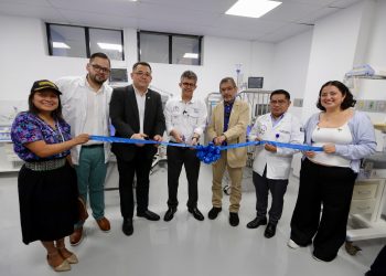 Inauguran mejoras en el Hospital Pedro de Bethancourt. / Foto: MSPAS.