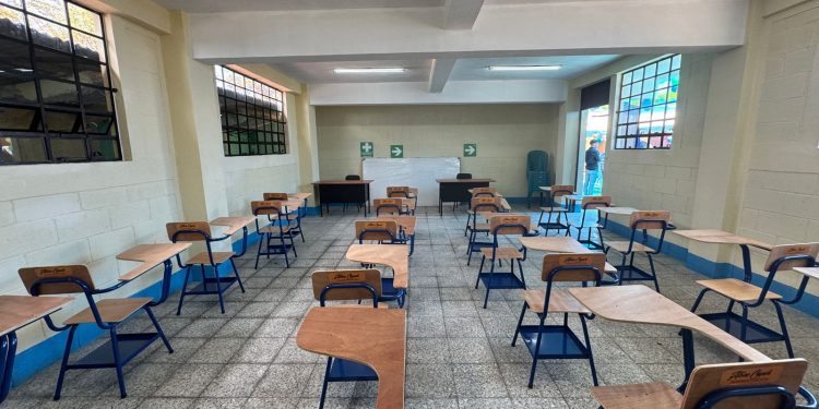 En Totonicapán continúan las obras en beneficio del sector educativo