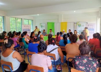 52 mujeres son beneficiadas con el Programa de Beca Social Artesano en Nuevo San Carlos, Retalhuleu