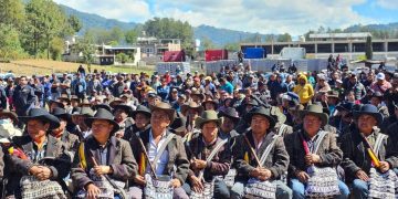 Entregan adoquines y fertilizantes en comunidades de Sololá