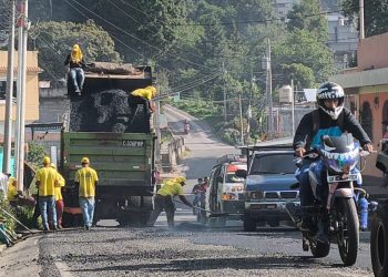 Supervisan área de bacheo en la Ruta Nacional 12 Norte que conduce al altiplano Marquense