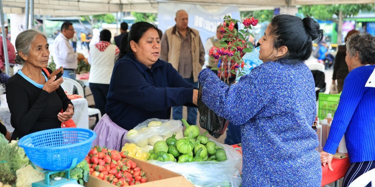 Feria del Agricultor acerca productos frescos a precios bajos. / Foto: MAGA.