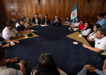 Presidente Arévalo se reúne con líderes sindicales en el marco del Día del Trabajo