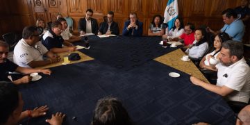 Presidente Arévalo se reúne con líderes sindicales en el marco del Día del Trabajo