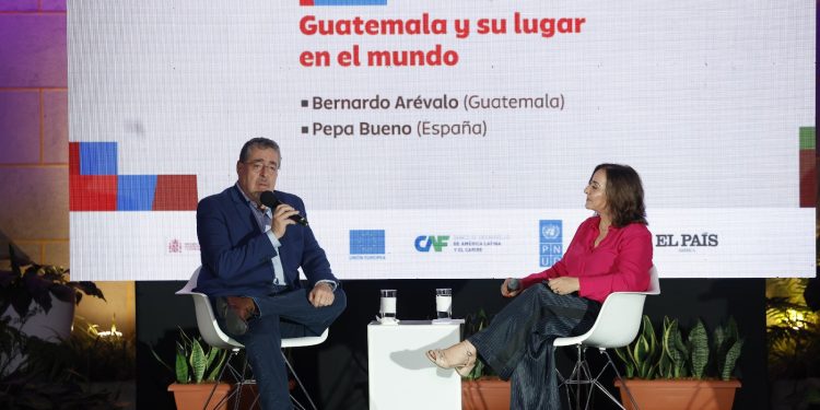 Presidente Arévalo cierra Festival Centroamérica Cuenta con diálogo sobre la situación de Guatemala