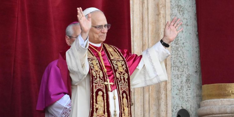Cardenal Robert Prevost es elegido como nuevo Papa: León XIV