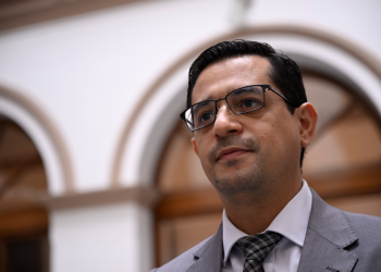 Secretario Guerrero aborda el retiro de la reserva sobre el artículo 27 de la Convención de Viena. / Foto: Archivo SCSP, Álvaro Interiano.