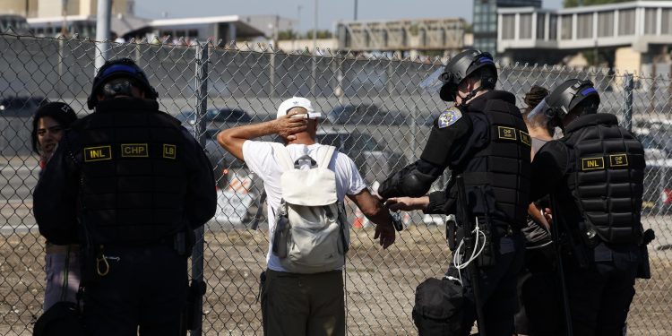 Continúan las redadas de ICE en Los Ángeles, California, Estados Unidos. / Foto: EFE.