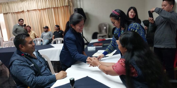 Totonicapán avanza con la firma de convenios en Momostenango, un paso hacia el desarrollo