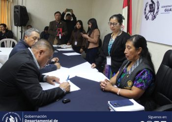Gobierno refuerza compromiso con el desarrollo de San Cristóbal Totonicapán