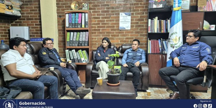 Reiteran compromiso con la educación de calidad en Sololá