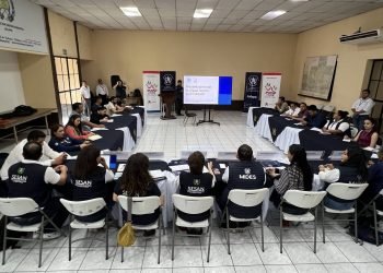 Fortalecen trabajo articulado del Estado en Jalapa con la presentación del programa Mano a Mano