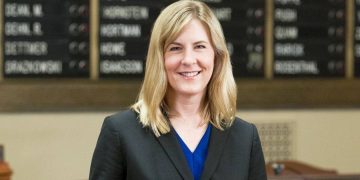 La congresista demócrata demócrata Melissa Hortman (Minesota) murió baleada este sábado por aparente motivo político.