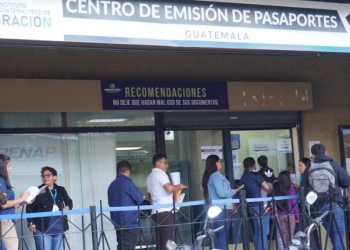 Oficinas centrales y centros de emisión de pasaportes estarán cerrados por el aniversario del sindicato de trabajadores. (Foto: archivo)