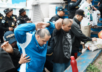 Las autoridades subrayaron que esta serie de operativos marca el inicio de una nueva etapa en la administración penitenciaria. / Foto: Mingob
