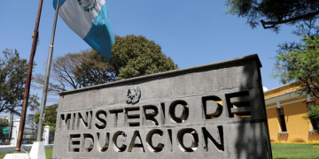 Mineduc informa que no impedimento legal para impedir las sanciones a los maestros que se ausenten de forma injustificada. (Foto: archivo)