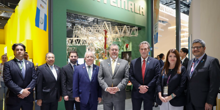 Presidente Arévalo participa en reuniones claves para inversiones en Guatemala. (Foto: Javier Arango)