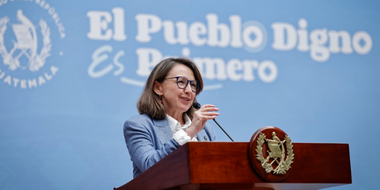 El MARN comparte el proceso de construcción de la ley de aguas. (Foto: Alex Jacinto)