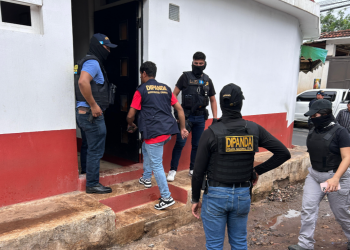 Durante el allanamiento, tres integrantes de la mara 18 fueron neutralizados. / Foto: PNC