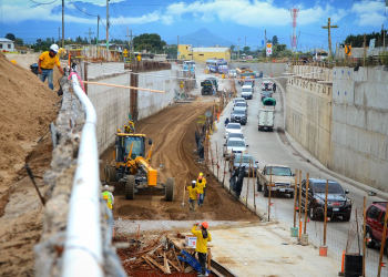 Así avanza la construcción del paso a desnivel en Quetzaltenango. / Foto: CIV.