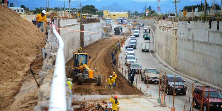 Así avanza la construcción del paso a desnivel en Quetzaltenango. / Foto: CIV.