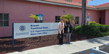 Realiza visita a connacionales detenidos en el centro de detención migratorio Broward Transitional Center BTC.