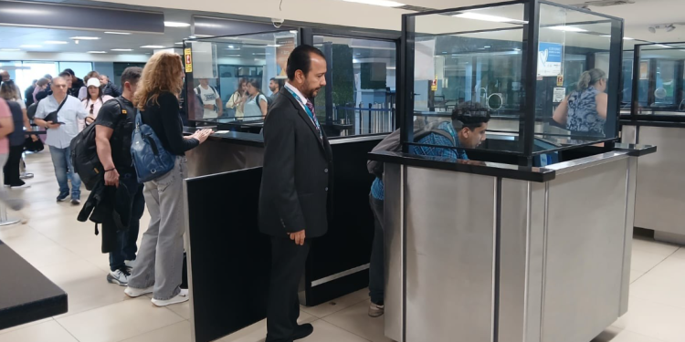 Con la donación de 16 módulos, China (Taiwán) contribuye al mejoramiento del AILA./Foto: DGAC.