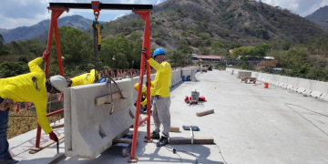 Puente Chitomax y paso a desnivel en Quetzaltenango serán estarán habilitados próximamente./Foto: CIV.