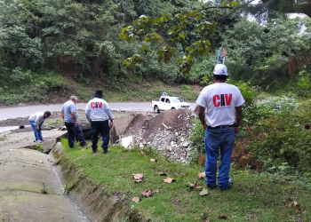 La DGAC atendió la emergencia en el tramo San José Calderas, La Soledad, jurisdicción de Chimaltenango. (Foto: CIV)
