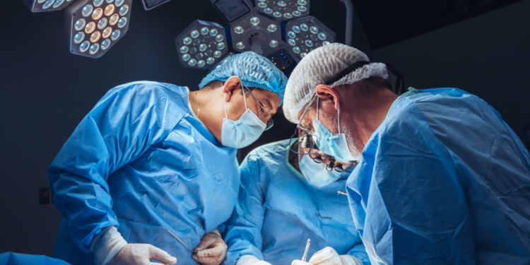 Hospital Roosevelt realizó su primer trasplante renal de donante vivo. (Foto: Hospital Roosevelt)